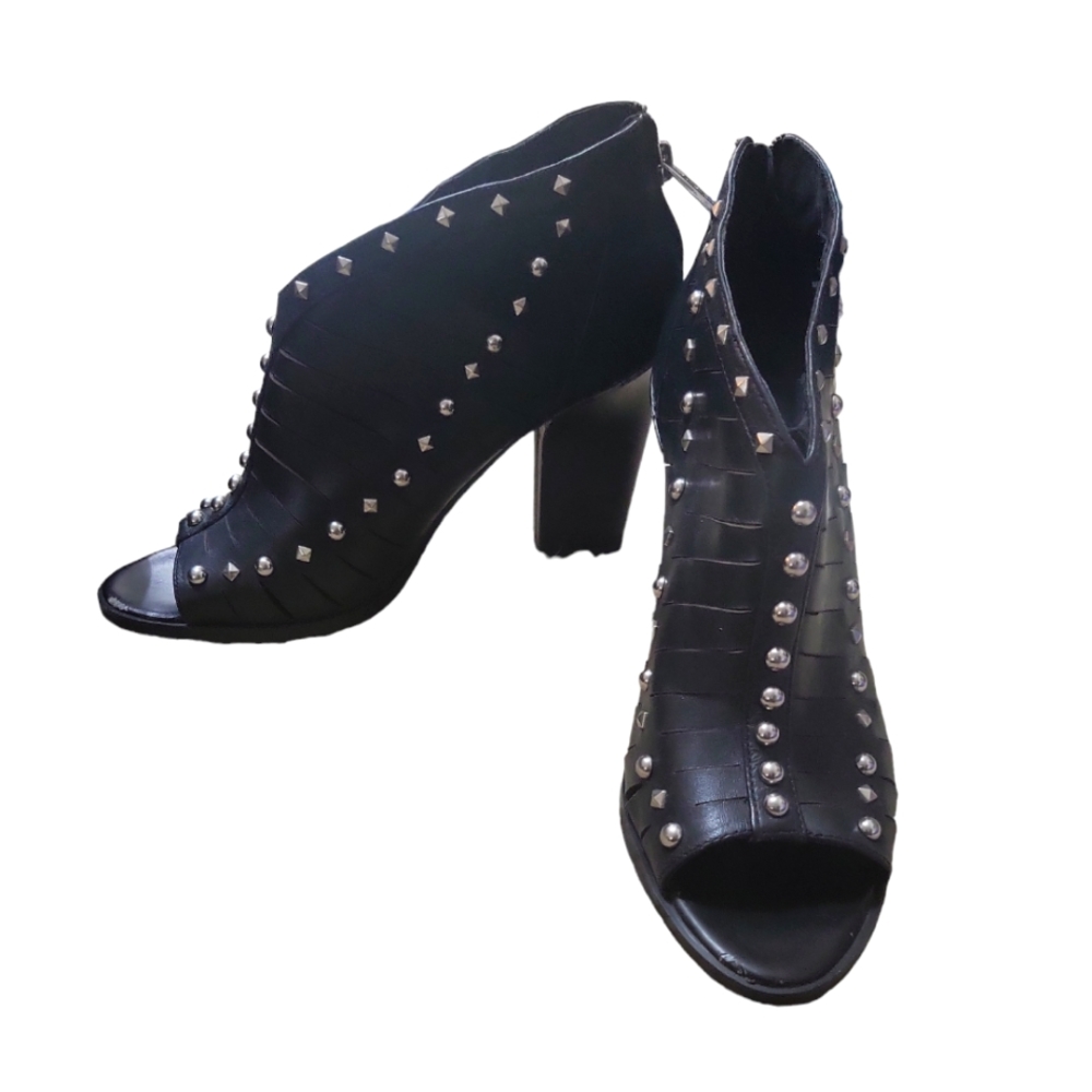 Marc Fisher studded gladiator heels open toe 7 1/2